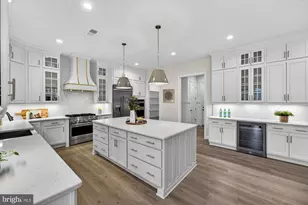 906 Frederick St SW, Vienna, VA 22180 - Photo 27