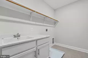 2335 Dale Dr, Falls Church, VA 22043 - Photo 53