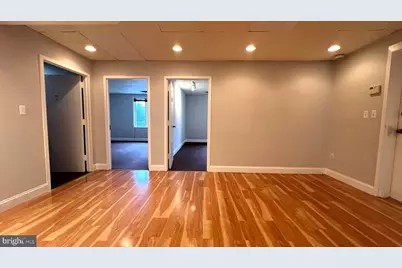 8294 Old Courthouse Road #32, Vienna, VA 22182 - Photo 7