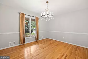 11608 Helmont Dr, Oakton, VA 22124 - Photo 7