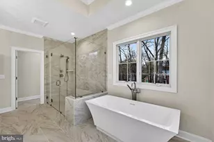 1711 Drewlaine Dr, Vienna, VA 22182 - Photo 51