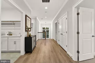 1711 Drewlaine Dr, Vienna, VA 22182 - Photo 45