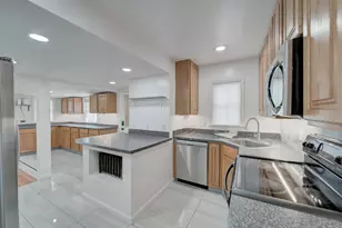 6625 Harrison Ln, Alexandria, VA 22306 - Photo 7