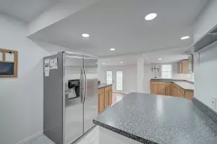 6625 Harrison Ln, Alexandria, VA 22306 - Photo 9