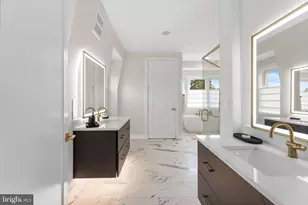 7054 Liberty Ln, McLean, VA 22101 - Photo 25