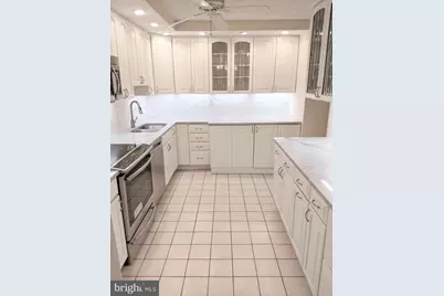 8350 Greensboro Drive #712, McLean, VA 22102 - Photo 13