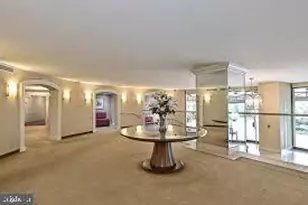 8350 Greensboro Dr, McLean, VA 22102 - Photo 5