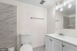 8001 Chanute Pl, Falls Church, VA 22042 - Photo 19