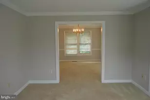 5362 Sequoia Farms Dr, Centreville, VA 20120 - Photo 5
