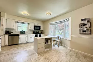 6728 Churchill Rd, McLean, VA 22101 - Photo 3