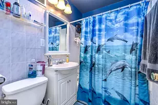 7421 Howard Ct, Falls Church, VA 22043 - Photo 17