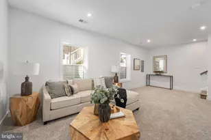 9424 Dandelion Dr, Lorton, VA 22079 - Photo 9