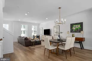 9424 Dandelion Dr, Lorton, VA 22079 - Photo 3