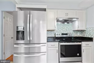 1407 Skyhaven Ct, Herndon, VA 20170 - Photo 11