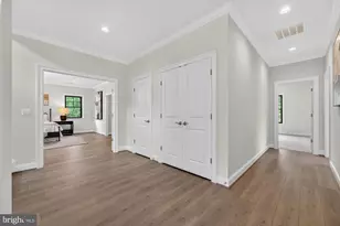 611 Gibson Dr SW, Vienna, VA 22180 - Photo 53