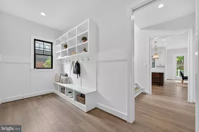 611 Gibson Drive SW, Vienna, VA 22180 - Photo 19