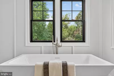 611 Gibson Drive SW, Vienna, VA 22180 - Photo 77