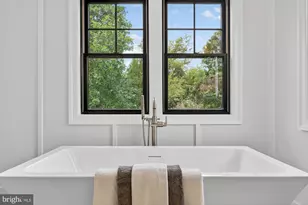 611 Gibson Dr SW, Vienna, VA 22180 - Photo 77