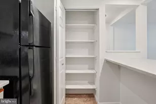 8386 Brockham Dr, Alexandria, VA 22309 - Photo 9