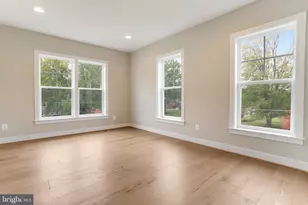 2418 Holt St, Vienna, VA 22180 - Photo 69