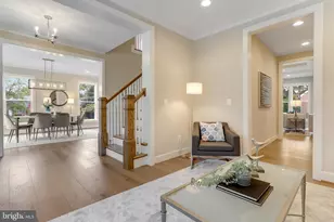 2418 Holt St, Vienna, VA 22180 - Photo 11