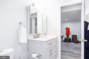 7011 Murray Ln, Annandale, VA 22003 - Photo 13