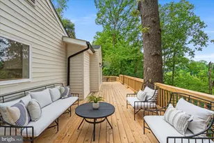 2408 William and Mary Dr, Alexandria, VA 22308 - Photo 11