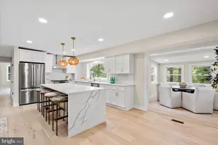 2408 William and Mary Dr, Alexandria, VA 22308 - Photo 9