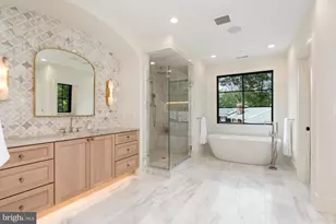 5950 Woodacre Ct, McLean, VA 22101 - Photo 27