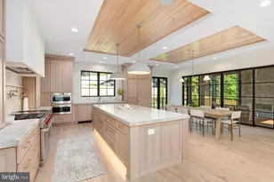 5950 Woodacre Ct, McLean, VA 22101 - Photo 7