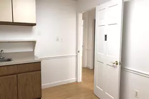 5717 Centre Square Dr, Centreville, VA 20120 - Photo 9