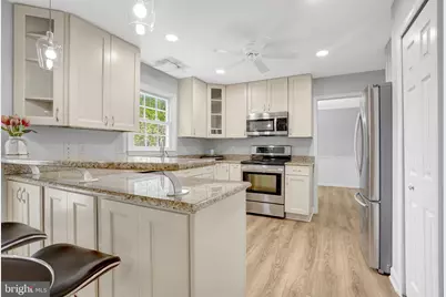 8298 Lindside Way, Springfield, VA 22153 - Photo 13