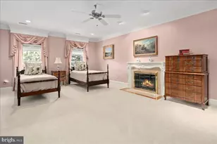 2401 Oakmont Ct, Oakton, VA 22124 - Photo 35