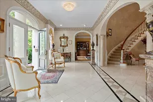 2401 Oakmont Ct, Oakton, VA 22124 - Photo 5