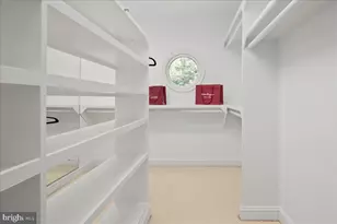 2401 Oakmont Ct, Oakton, VA 22124 - Photo 31