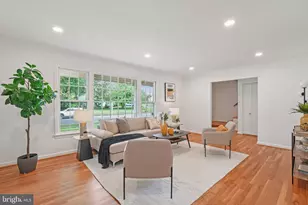 5803 Sunderland Ct, Alexandria, VA 22315 - Photo 7