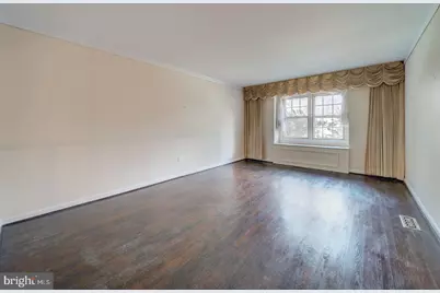 6607 Midhill Place, Falls Church, VA 22043 - Photo 7