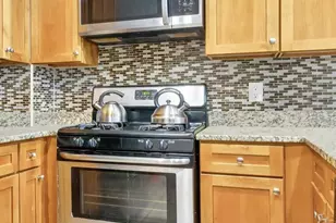 4900 Schuyler Dr, Annandale, VA 22003 - Photo 3