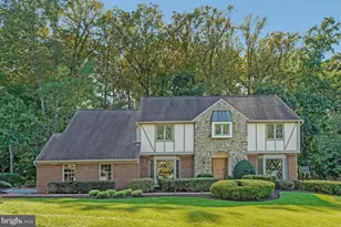 10309 Hickory Forest Dr, Oakton, VA 22124 - Photo 1