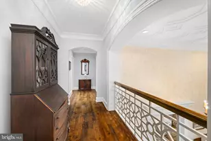 1111 Crest Ln, McLean, VA 22101 - Photo 29