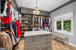 1111 Crest Ln, McLean, VA 22101 - Photo 27