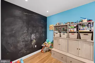 1111 Crest Ln, McLean, VA 22101 - Photo 49