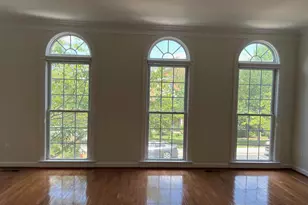 11463 E Galliec St, Fairfax, VA 22030 - Photo 13