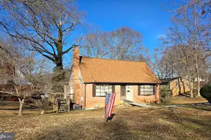 8624 Parliament Dr, Springfield, VA 22151 - Photo 3