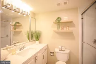 5902 Mt Eagle Dr, Alexandria, VA 22303 - Photo 23