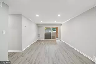 5806 Cove Landing Rd, Burke, VA 22015 - Photo 5