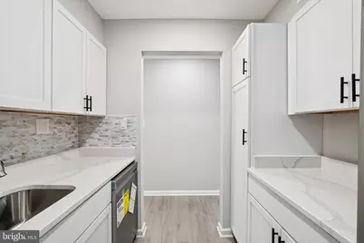 5806 Cove Landing Road #304, Burke, VA 22015 - Photo 3