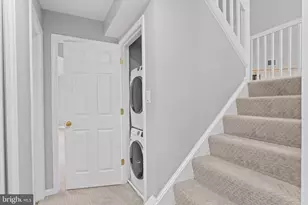 6864 Brindle Heath Way, Alexandria, VA 22315 - Photo 13