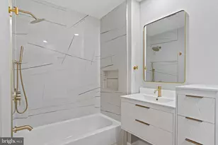 6864 Brindle Heath Way, Alexandria, VA 22315 - Photo 17