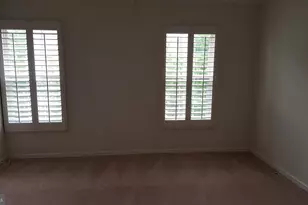 8108 Madrillon Springs Ln, Vienna, VA 22182 - Photo 11